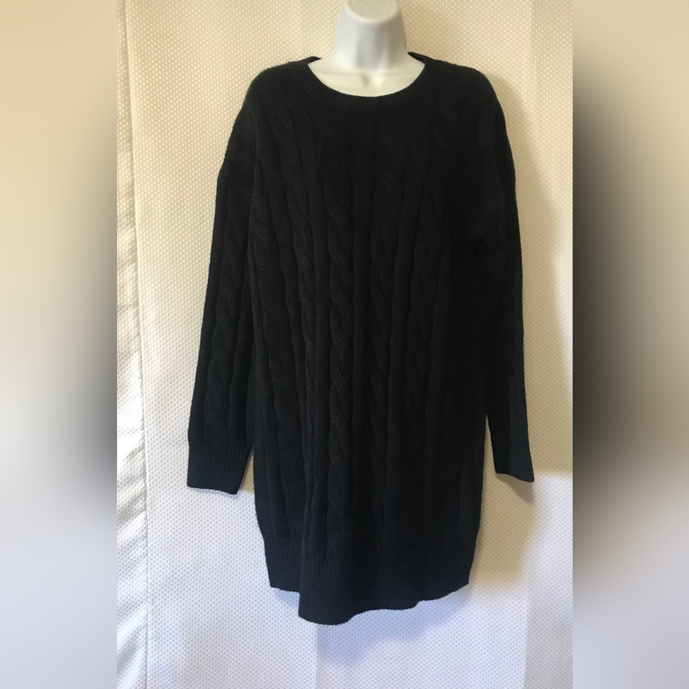 Elegant Black Cable Knit Sweater